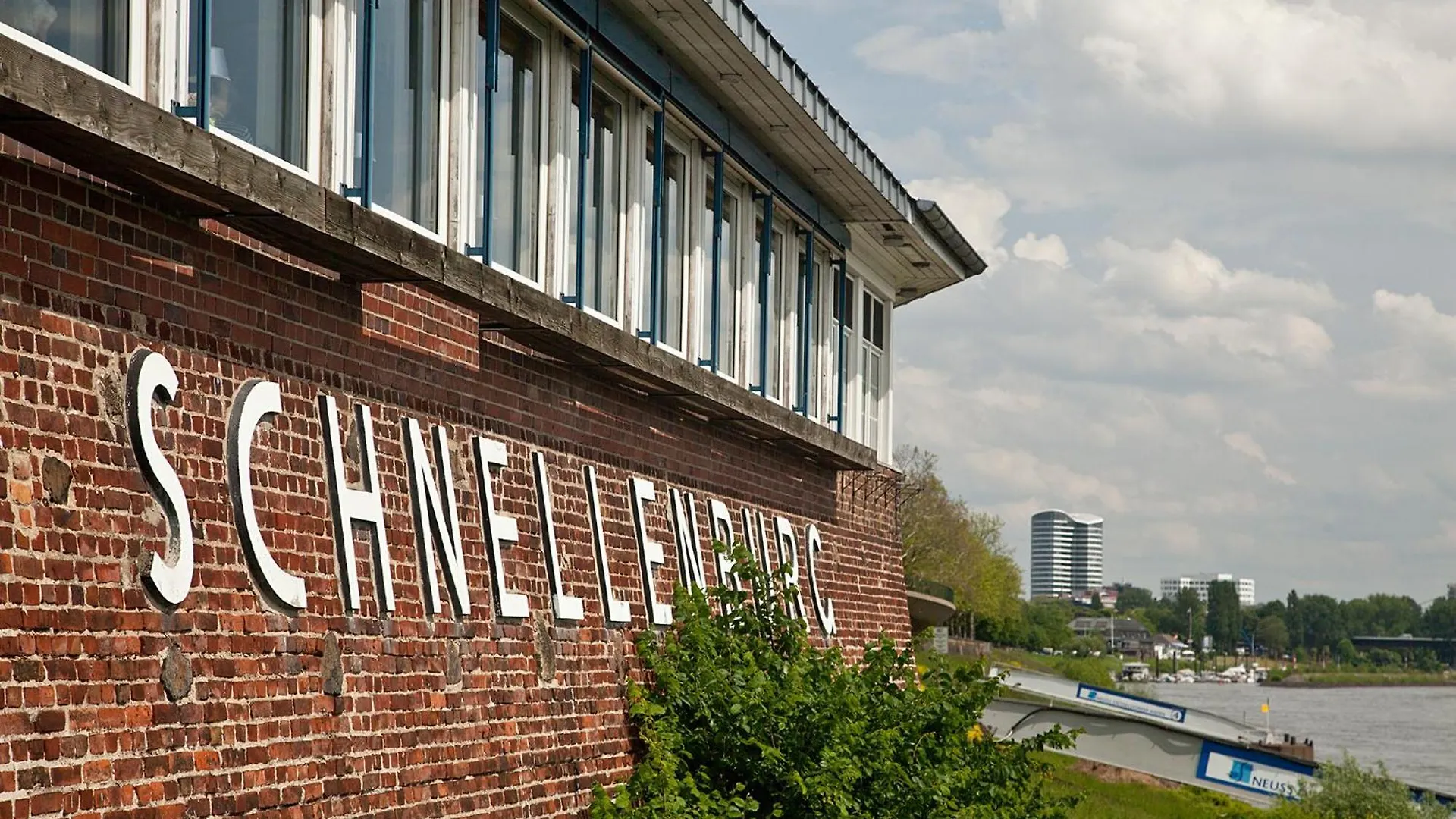 Schnellenburg Hotel Dusseldorf 2*,