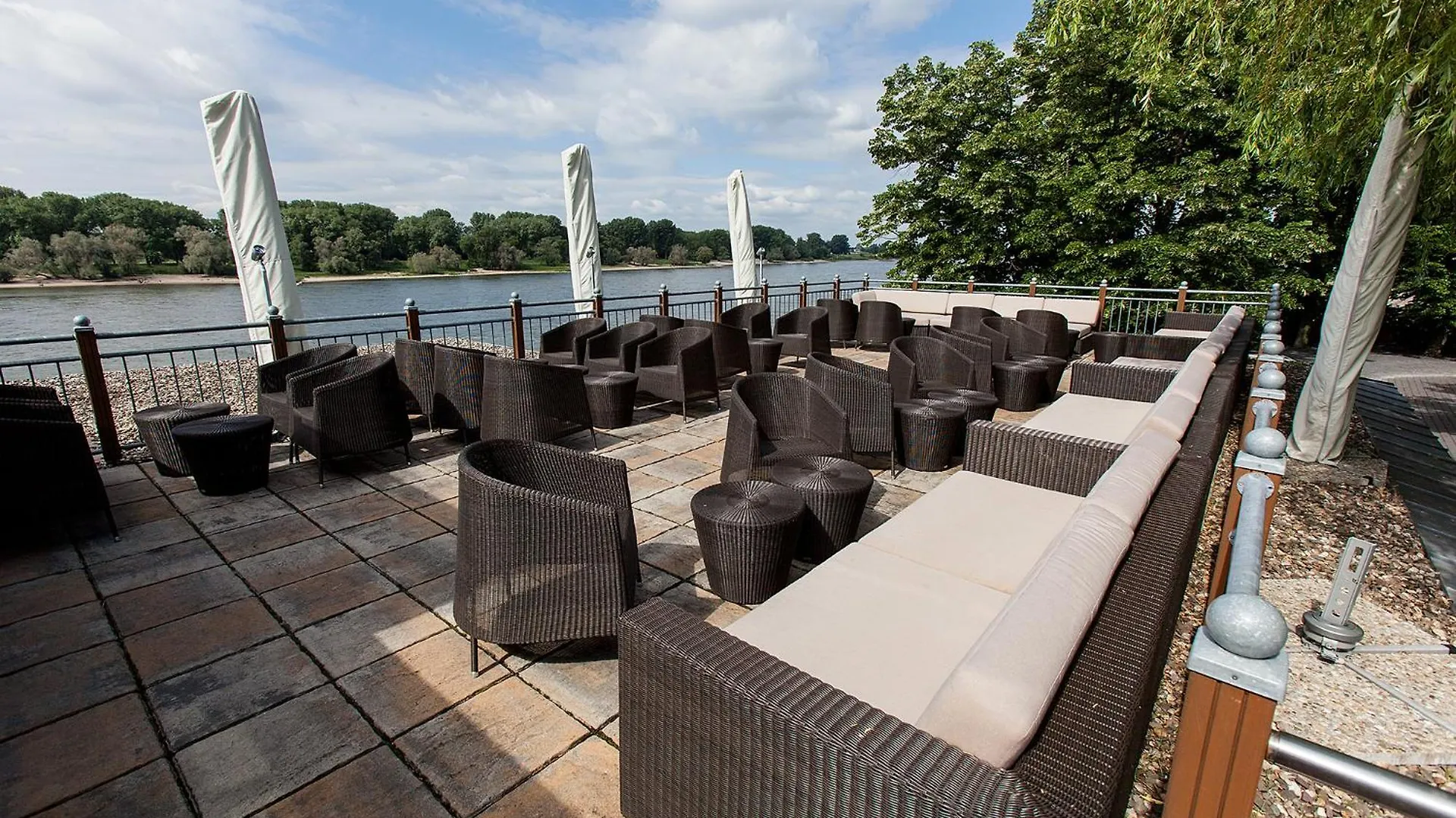 Hotel Schnellenburg Düsseldorf
