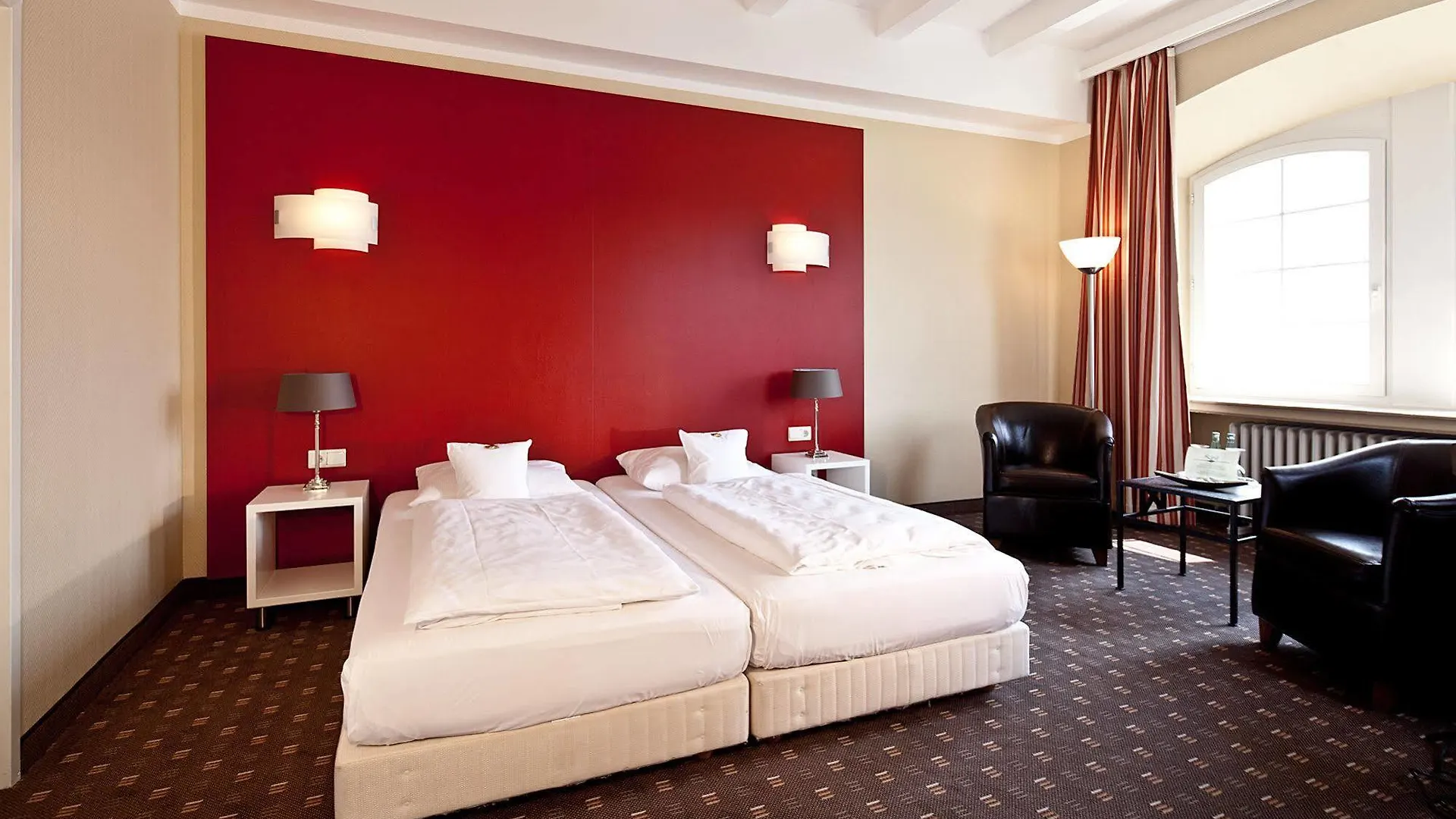 Schnellenburg Hotel Dusseldorf 2*,  Germany