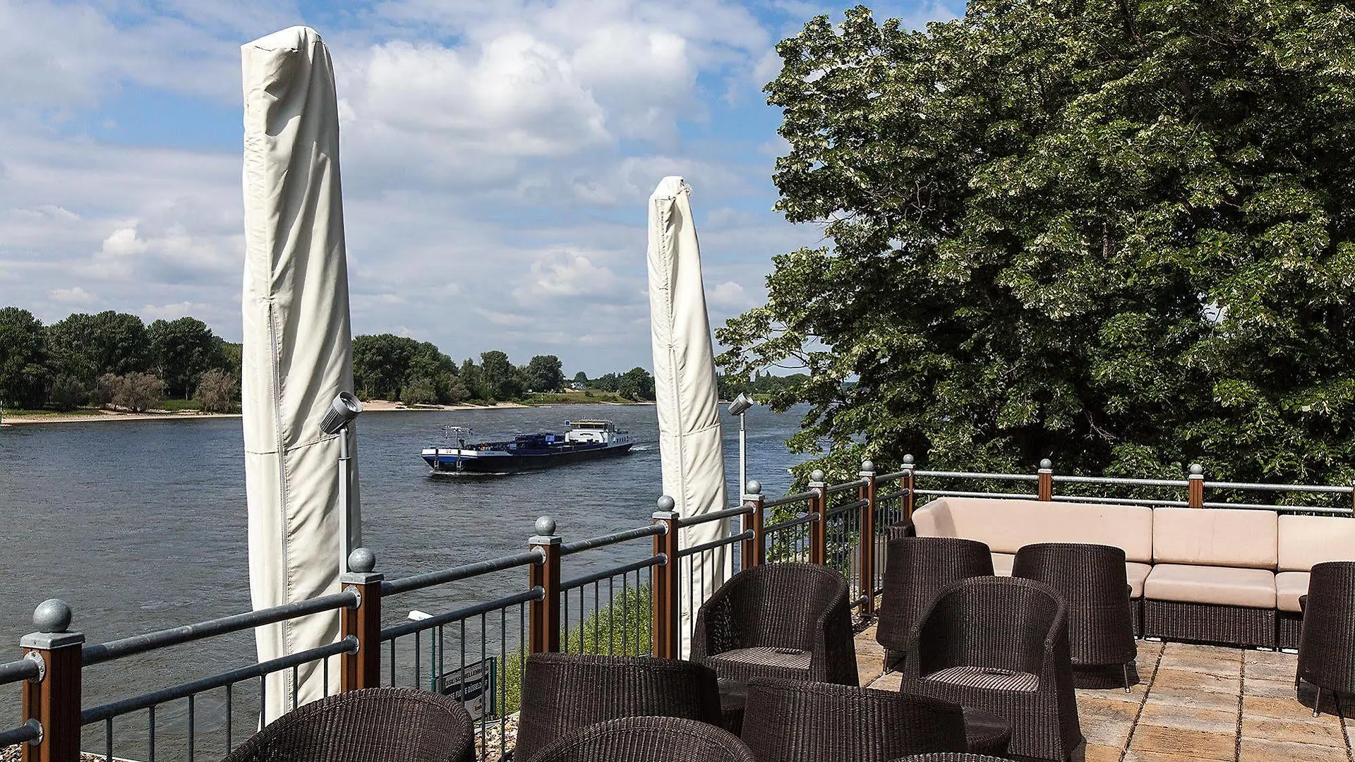 Schnellenburg Hotel Dusseldorf