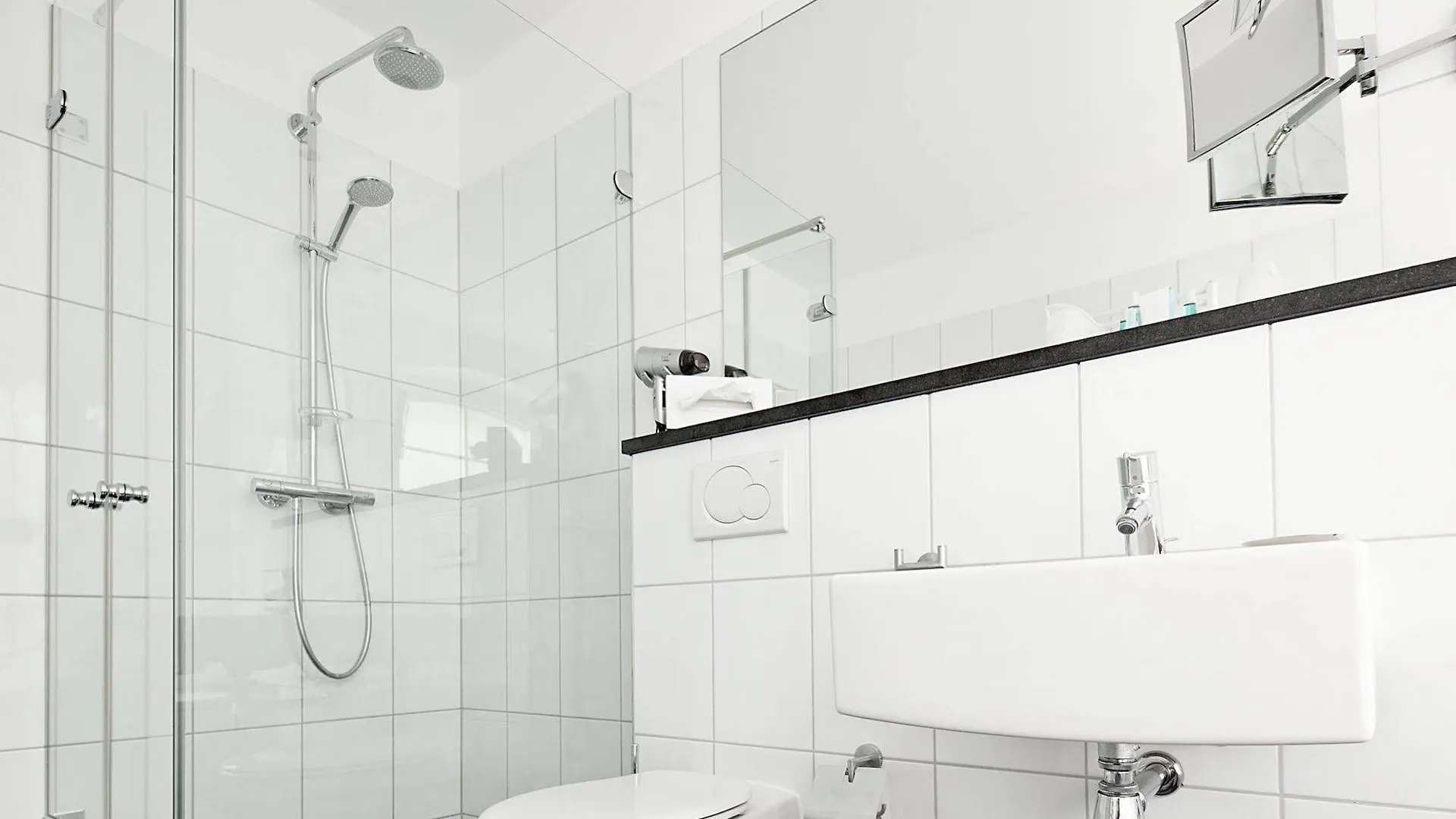 Schnellenburg Hotel Dusseldorf 2*,  Germany